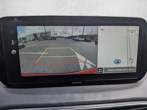 Used 2023 Hyundai Santa Fe SEL image 14