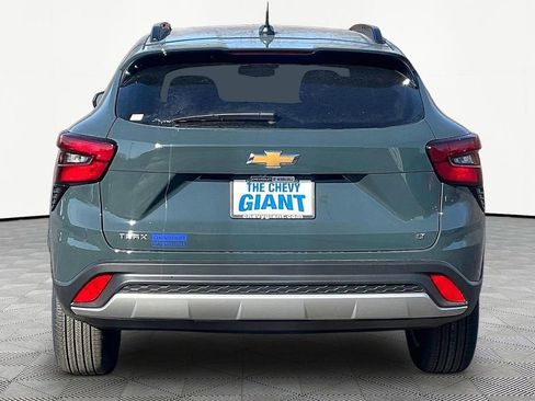 New 2026 Chevrolet Trax LT image 4