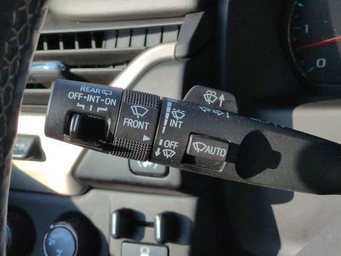 Used 2019 GMC Yukon Denali w/ Denali Ultimate Package image 28