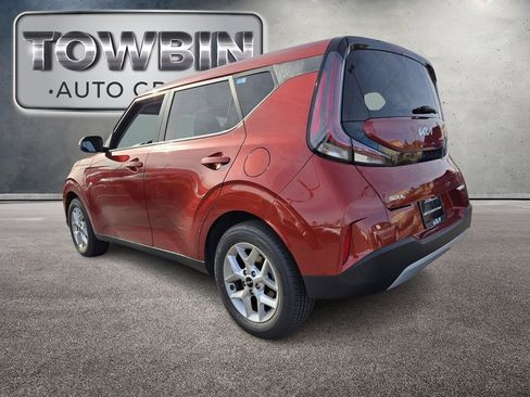 Certified 2024 Kia Soul LX w/ Option Group 015 image 7