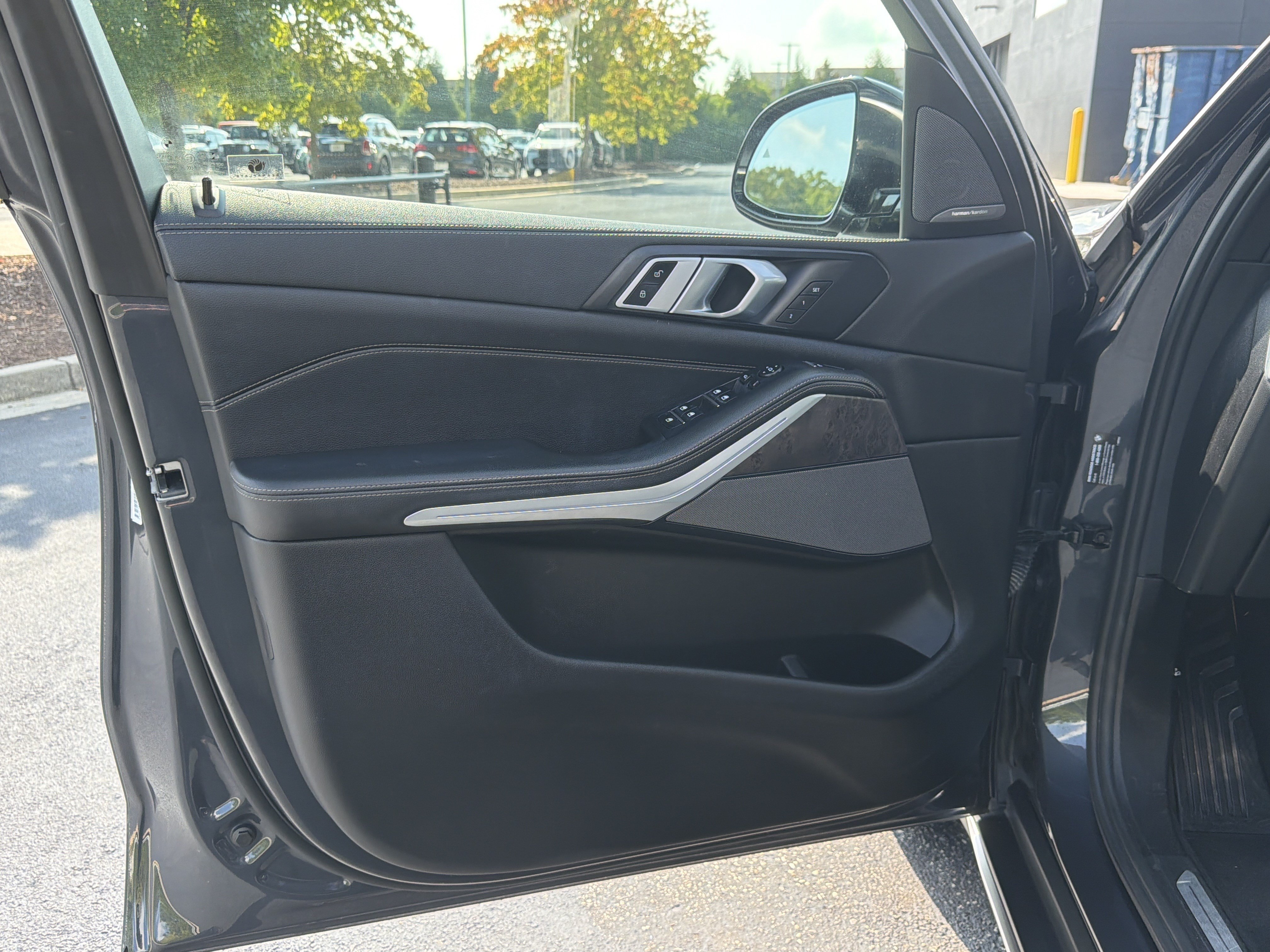 Used 2021 BMW X5 sDrive40i w/ Premium Package RWD image 25