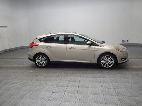 Used 2018 Ford Focus Titanium w/ Titanium Technology Package image 11
