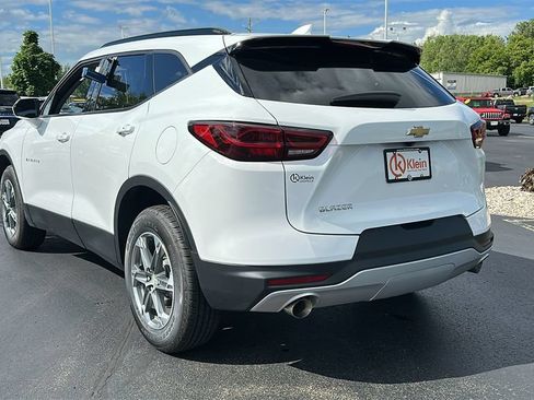 Used 2023 Chevrolet Blazer LT w/ Convenience Package FWD image 6