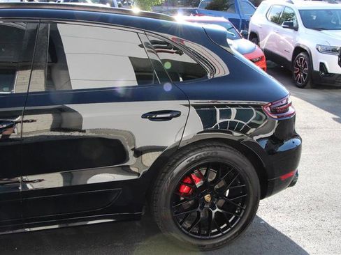 Used 2018 Porsche Macan GTS w/ Premium Package Plus AWD/4WD image 6