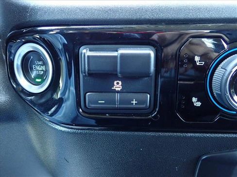 Used 2024 Chevrolet Silverado 2500 LT w/ Convenience Package AWD/4WD image 21