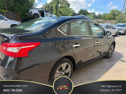 Used 2019 Nissan Sentra SV w/ Special Edition Package FWD image 3