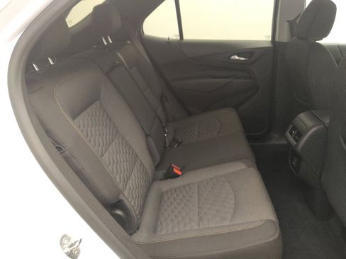 Used 2021 Chevrolet Equinox LT image 19