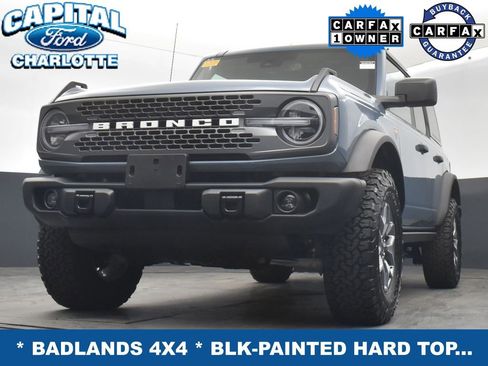 Used 2025 Ford Bronco Badlands image 19