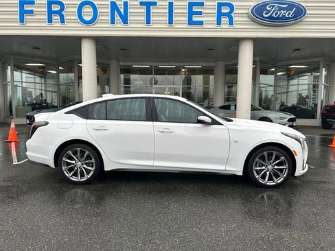 Used 2025 Cadillac CT5 Sport image 2