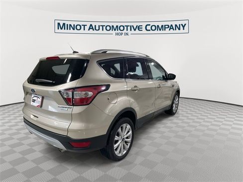 Used 2017 Ford Escape Titanium image 8