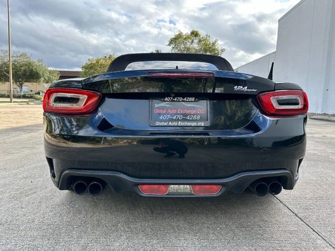Used 2018 FIAT 124 Spider Abarth image 6