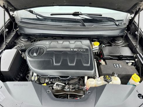 Used 2022 Jeep Cherokee Trailhawk w/ Trailhawk Elite Value Package image 15