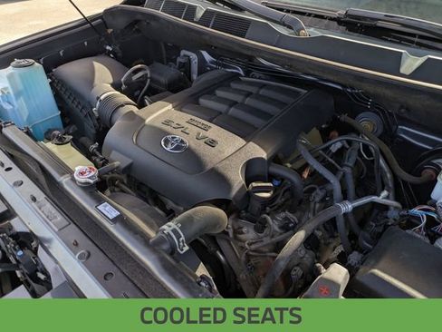 Used 2019 Toyota Tundra Platinum image 12