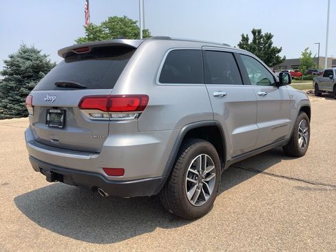 Used 2021 Jeep Grand Cherokee Limited w/ Luxury Group II AWD/4WD image 3