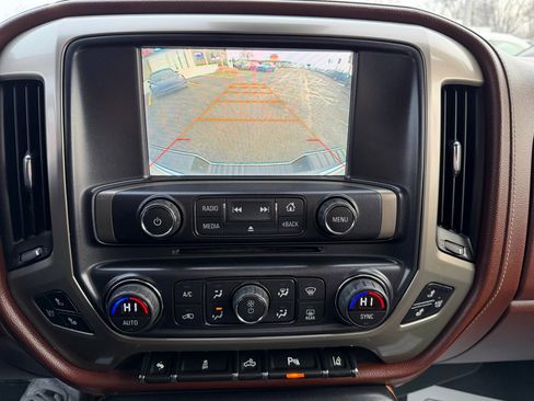 Used 2014 Chevrolet Silverado 1500 High Country image 13