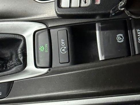 Used 2022 Honda Accord LX image 17