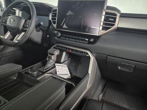 New 2026 Toyota Tundra Limited AWD/4WD image 37