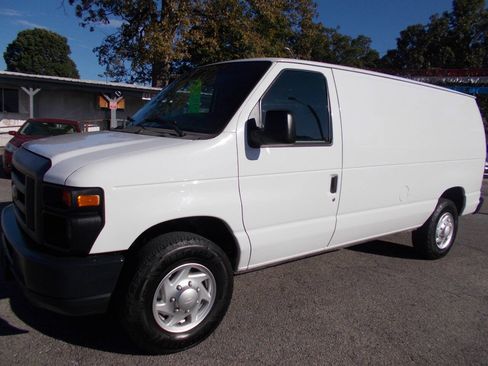 Used 2014 Ford E-250 and Econoline 250 w/ Power Group image 1