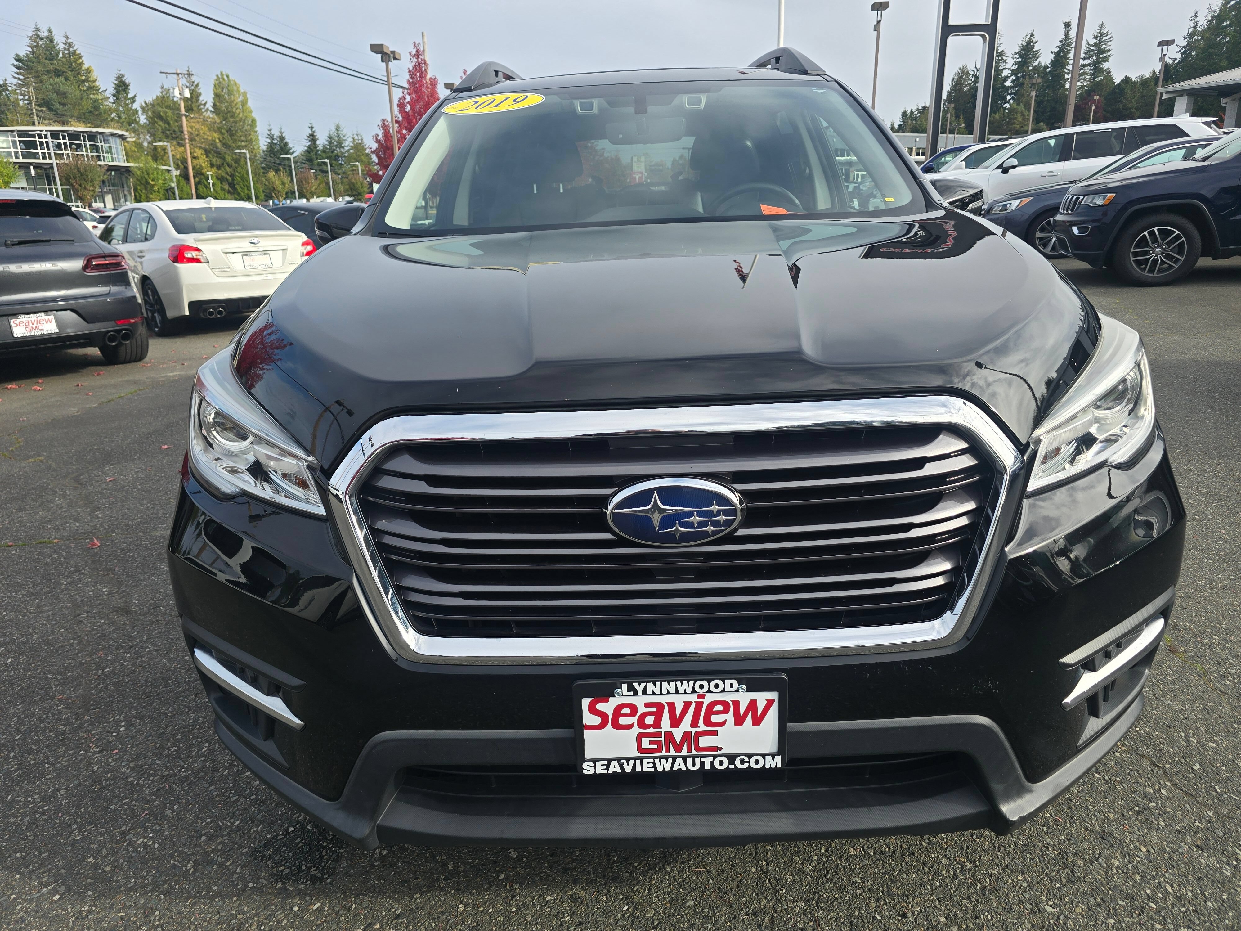Used 2019 Subaru Ascent Limited AWD/4WD image 2