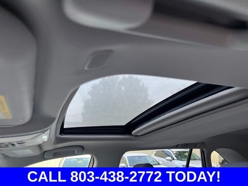 Used 2025 Toyota RAV4 XLE AWD/4WD image 11