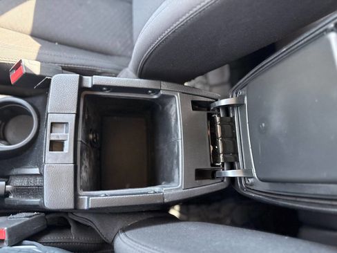 Used 2015 Jeep Wrangler Unlimited Sport image 37