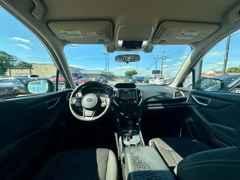 Used 2019 Subaru Forester AWD/4WD image 6