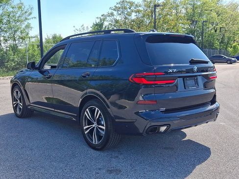 Used 2025 BMW X7 xDrive40i w/ M Sport Package AWD/4WD image 4