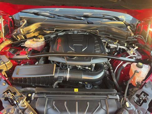 Used 2019 Alfa Romeo Stelvio image 6