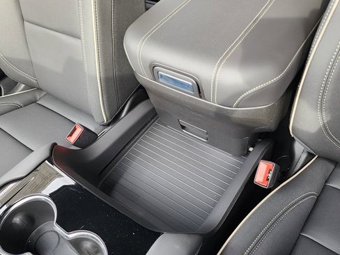 New 2026 GMC Yukon XL Elevation image 35