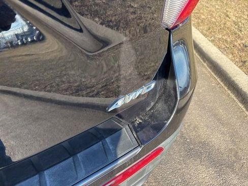 Used 2022 Ford Explorer XLT w/ Equipment Group 202A image 52