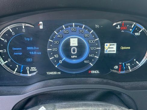 Used 2020 Cadillac Escalade Premium Luxury w/ LPO, Radiant Package AWD/4WD image 15