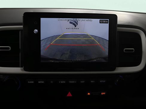 New 2025 Hyundai Venue Limited FWD image 29