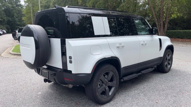 Certified 2026 Land Rover Defender 110 S AWD/4WD image 9