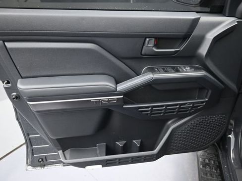 Used 2025 Toyota 4Runner TRD Off-Road image 26