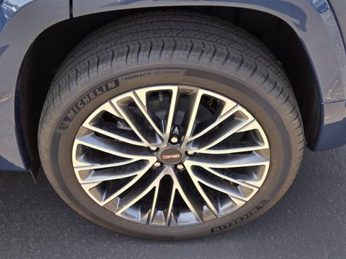 New 2026 GMC Terrain Denali image 5