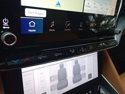 Used 2023 Jeep Grand Wagoneer L Series III w/ Rear Seat Video Group 1 image 46