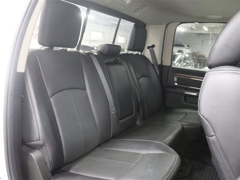 Used 2018 RAM 1500 Laramie w/ Convenience Group AWD/4WD image 20