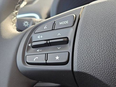 New 2026 Hyundai Venue SEL image 16