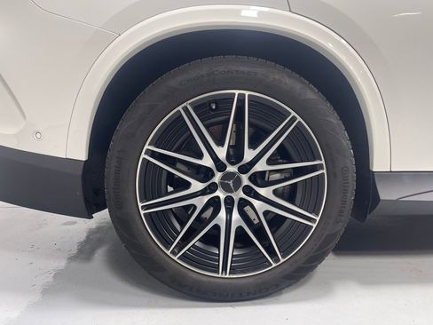 Used 2025 Mercedes-Benz GLC 43 AMG 4MATIC image 15