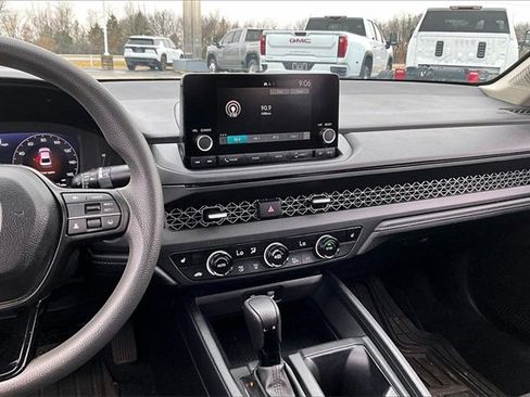 Used 2024 Honda Accord EX image 9