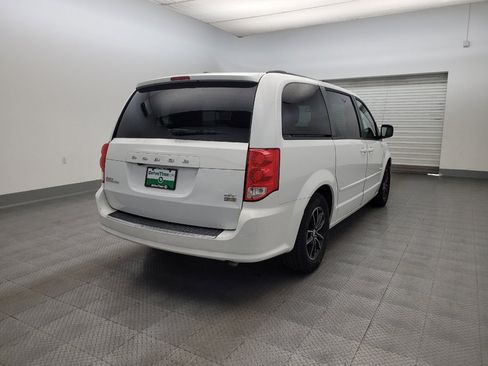 Used 2017 Dodge Grand Caravan GT FWD image 9