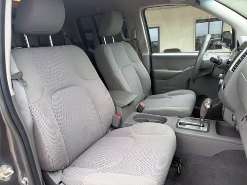 Used 2018 Nissan Frontier SV AWD/4WD image 24
