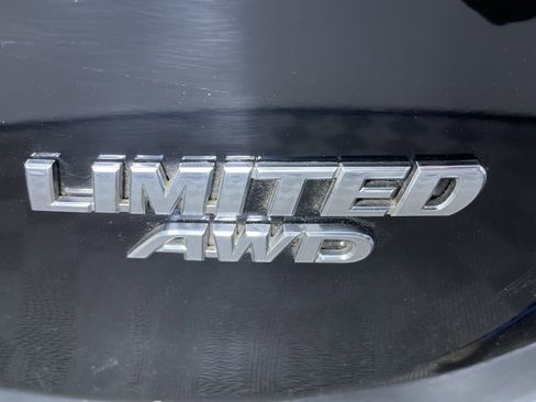 Used 2014 Toyota RAV4 Limited w/ Technology Package image 23