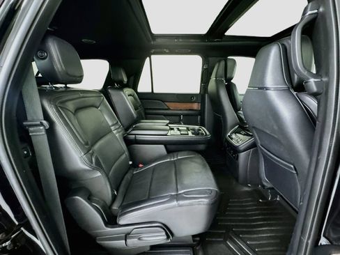 Used 2020 Lincoln Navigator L Reserve AWD/4WD image 29