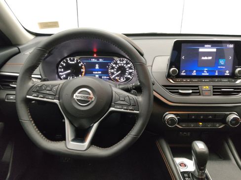 Used 2022 Nissan Altima 2.5 SR image 22