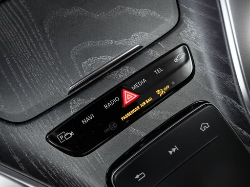 Used 2019 Mercedes-Benz AMG GT 63 S w/ Driver Assistance Package image 70