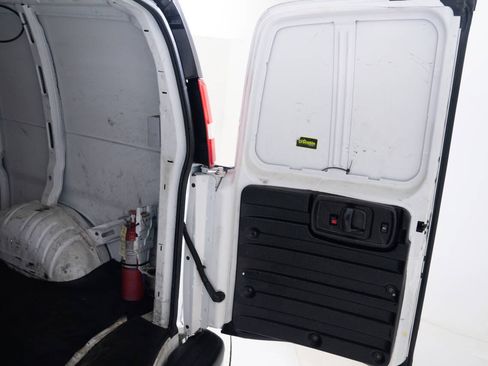 Used 2014 Chevrolet Express 3500 Extended RWD image 49