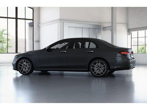 Certified 2021 Mercedes-Benz E 450 4MATIC Sedan image 33