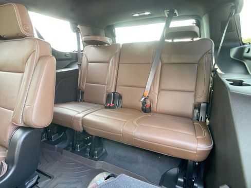 Used 2021 Chevrolet Tahoe High Country w/ Premium Package image 27