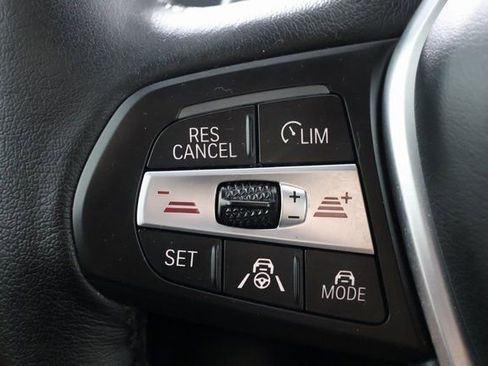 Used 2022 BMW X5 xDrive45e w/ Executive Package image 11